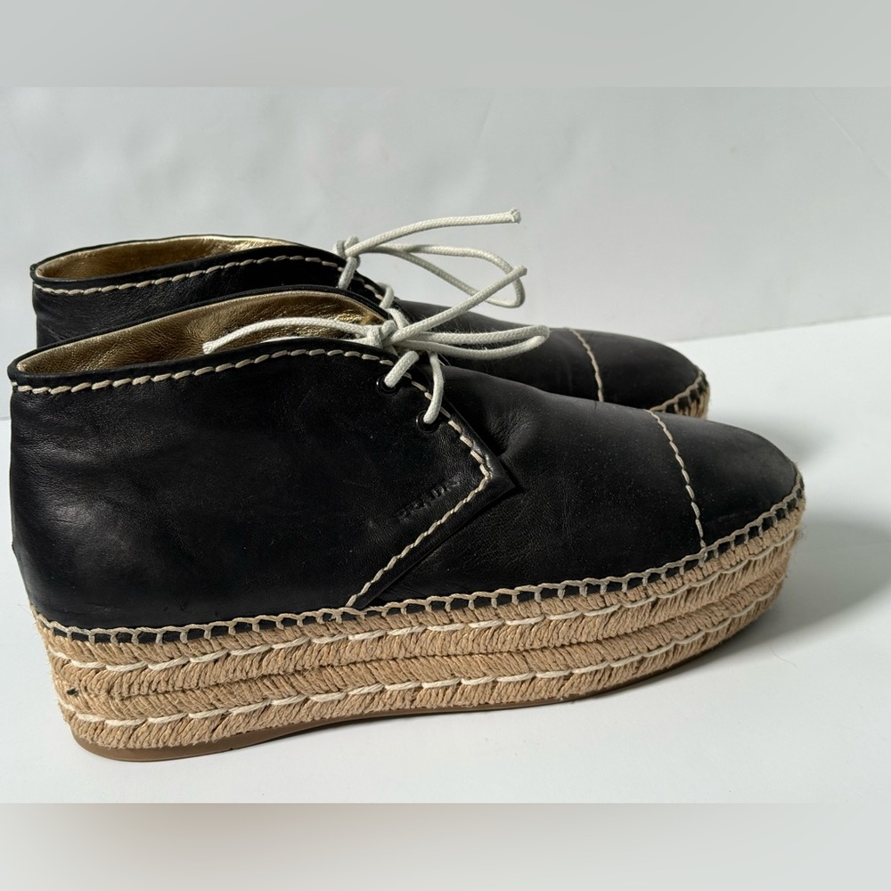 Prada Black Leather lace-Up Platform Flatform Espadrilles shoes booties, 7.5